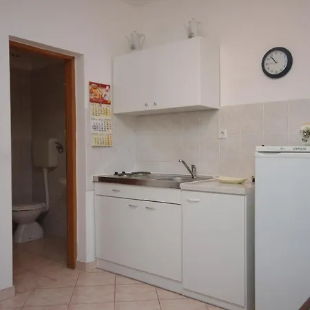 Apartment With Wifi Pomer, - 7294 Medulin